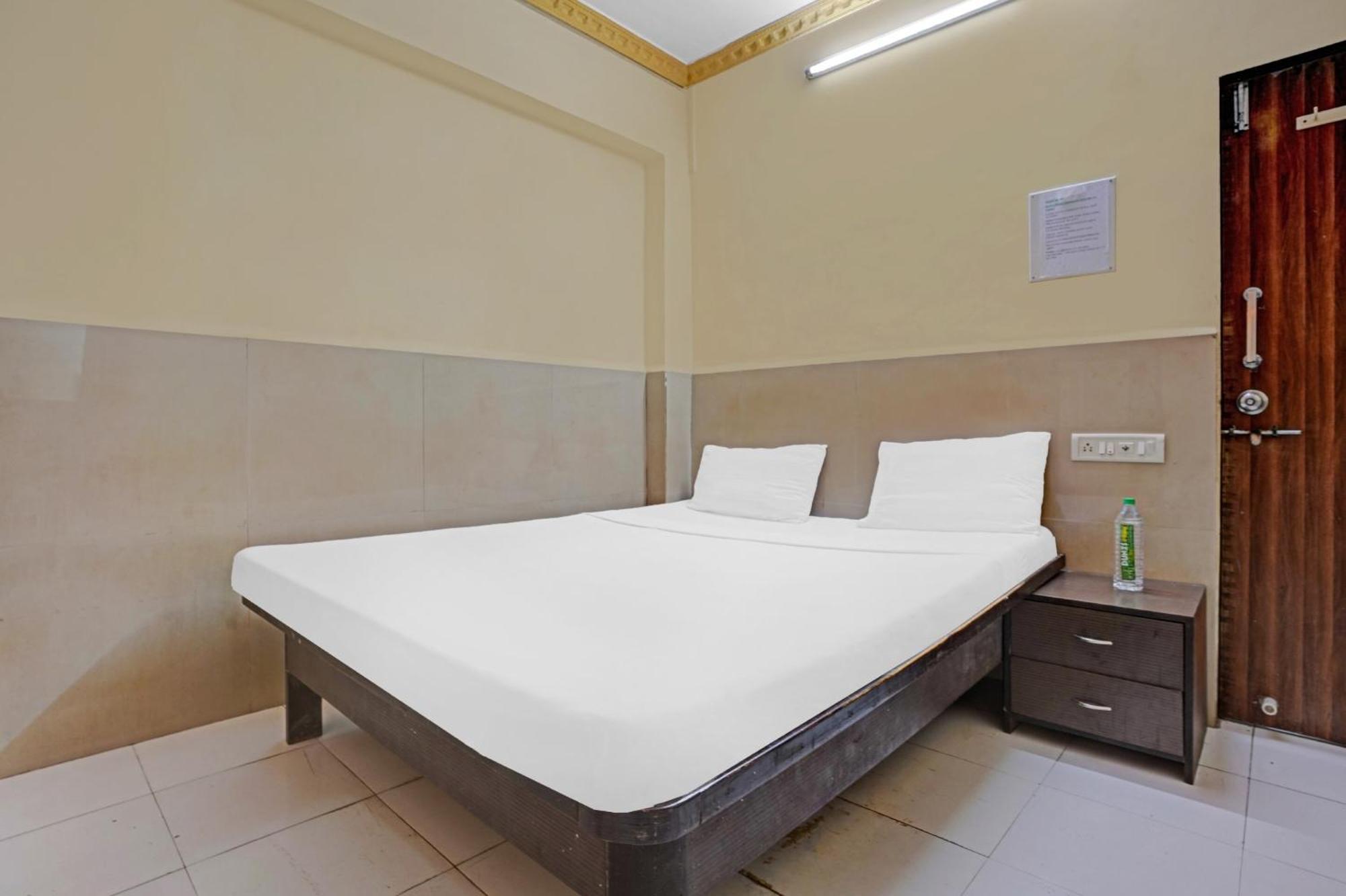 Spot On 81122 Alfa Lodge Mumbai Dış mekan fotoğraf