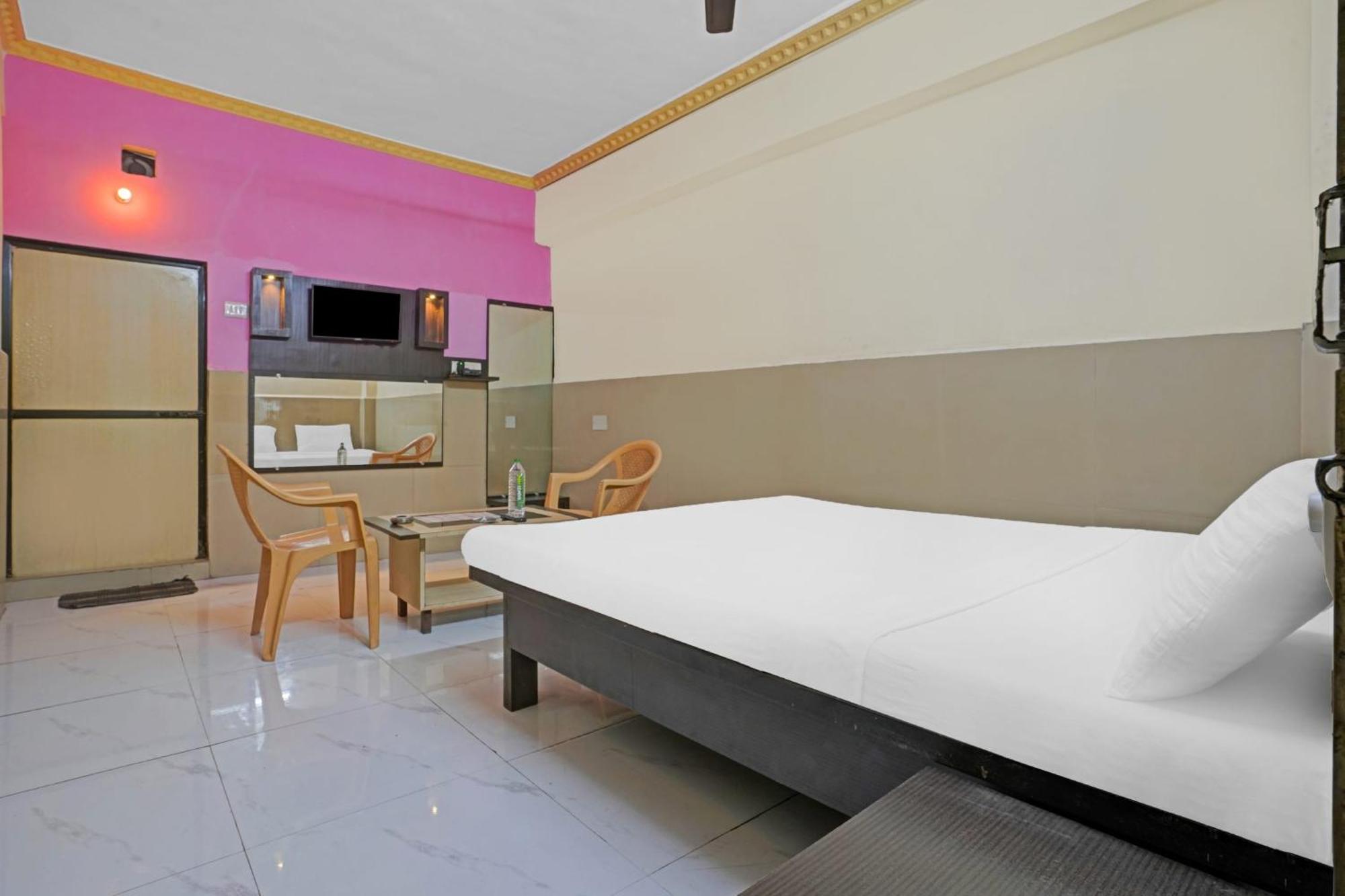 Spot On 81122 Alfa Lodge Mumbai Dış mekan fotoğraf