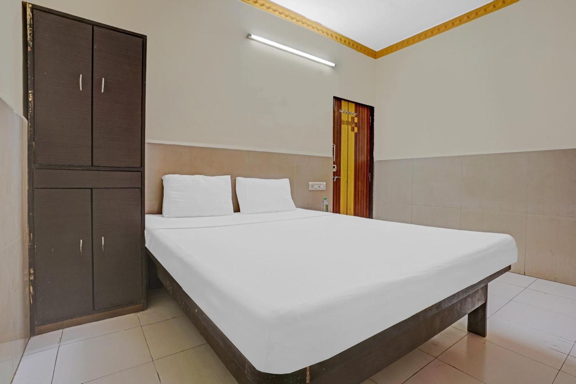 Spot On 81122 Alfa Lodge Mumbai Dış mekan fotoğraf